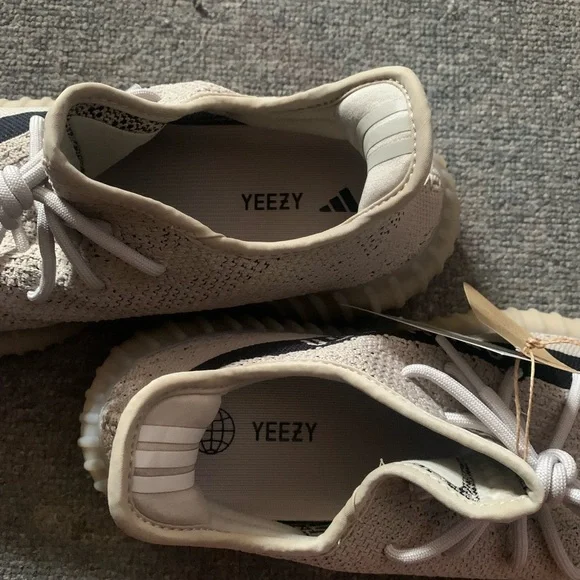 Yeezys slate 350